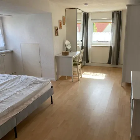 Laux Apartment *